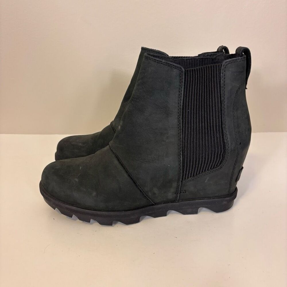 Sorel Black Leather Wedge Booties‎ 8